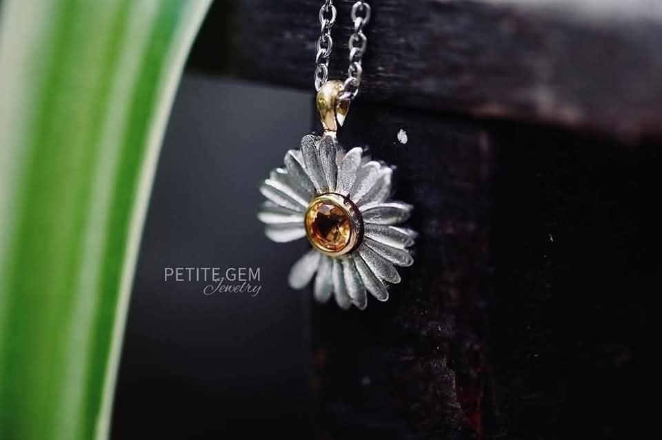 Dây chuyền Hoa cúc – Đá Citrine tròn vàng ấm