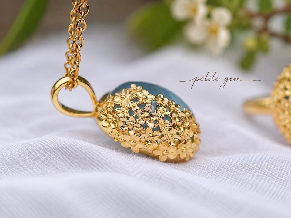 AQUAMARINE GARDEN PENDANT 🌿