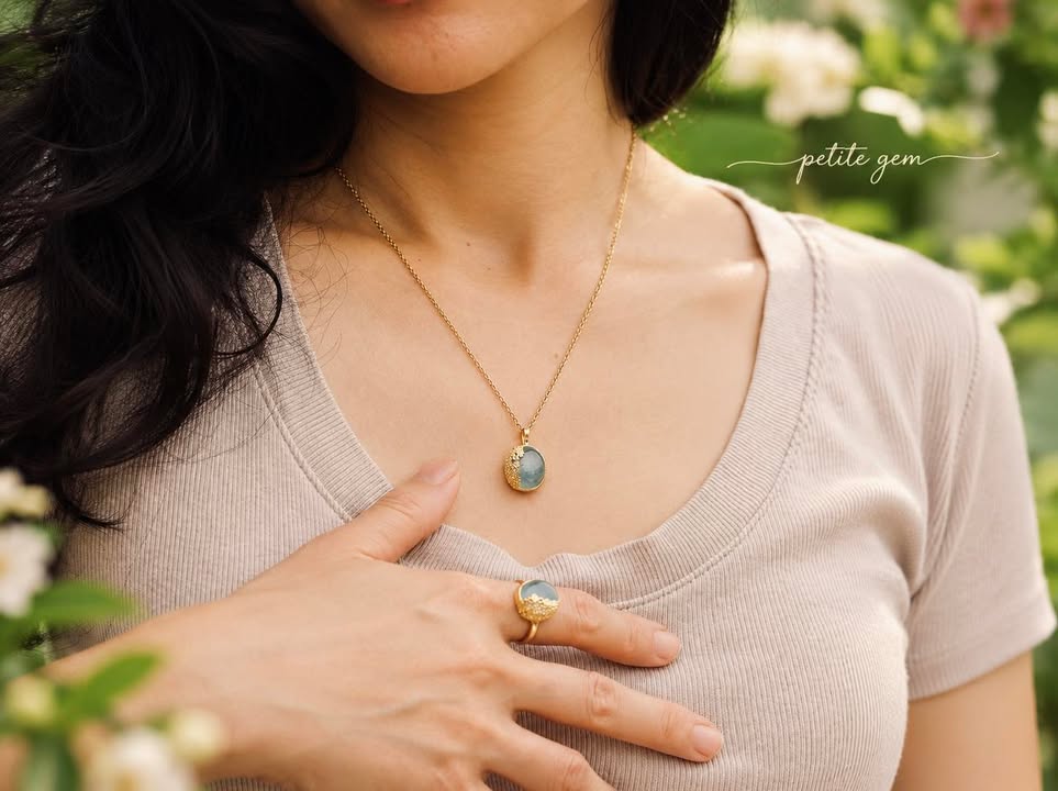AQUAMARINE GARDEN PENDANT 🌿