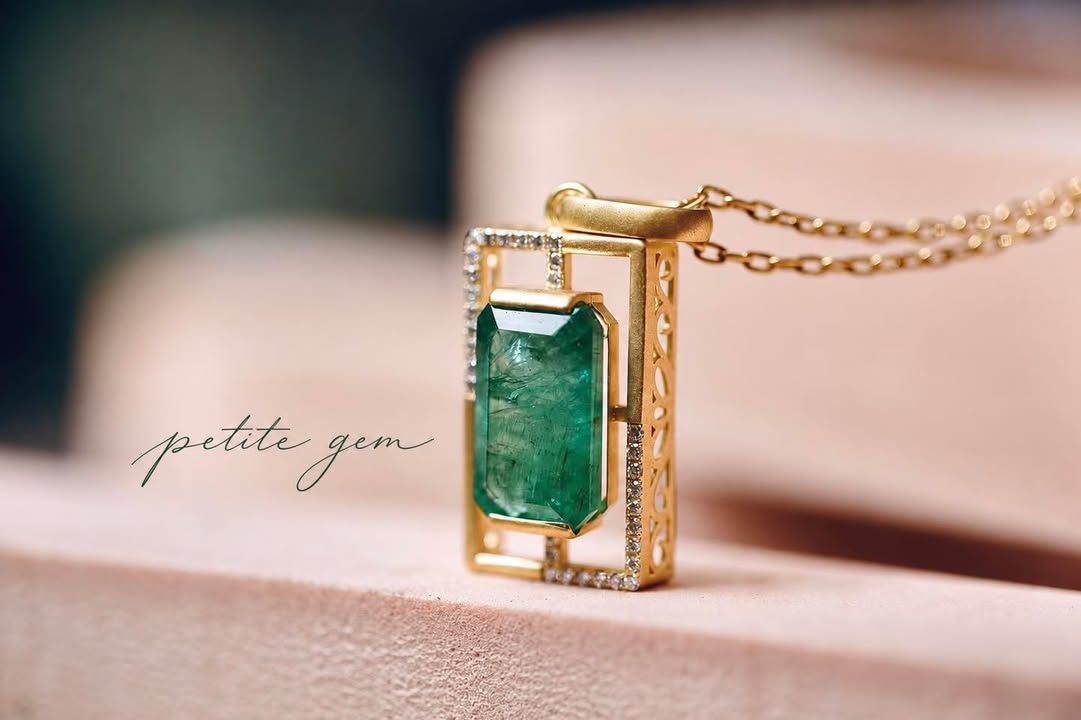 Dây chuyền đính đá Emerald 5*7mm