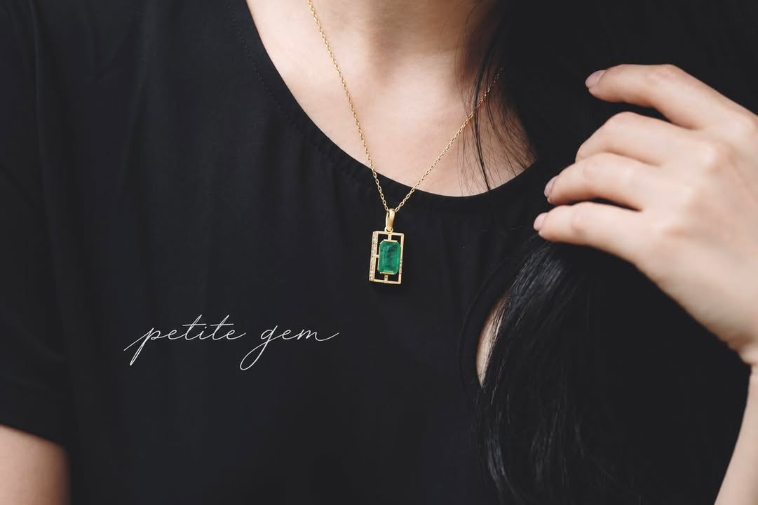 Dây chuyền đính đá Emerald 5*7mm