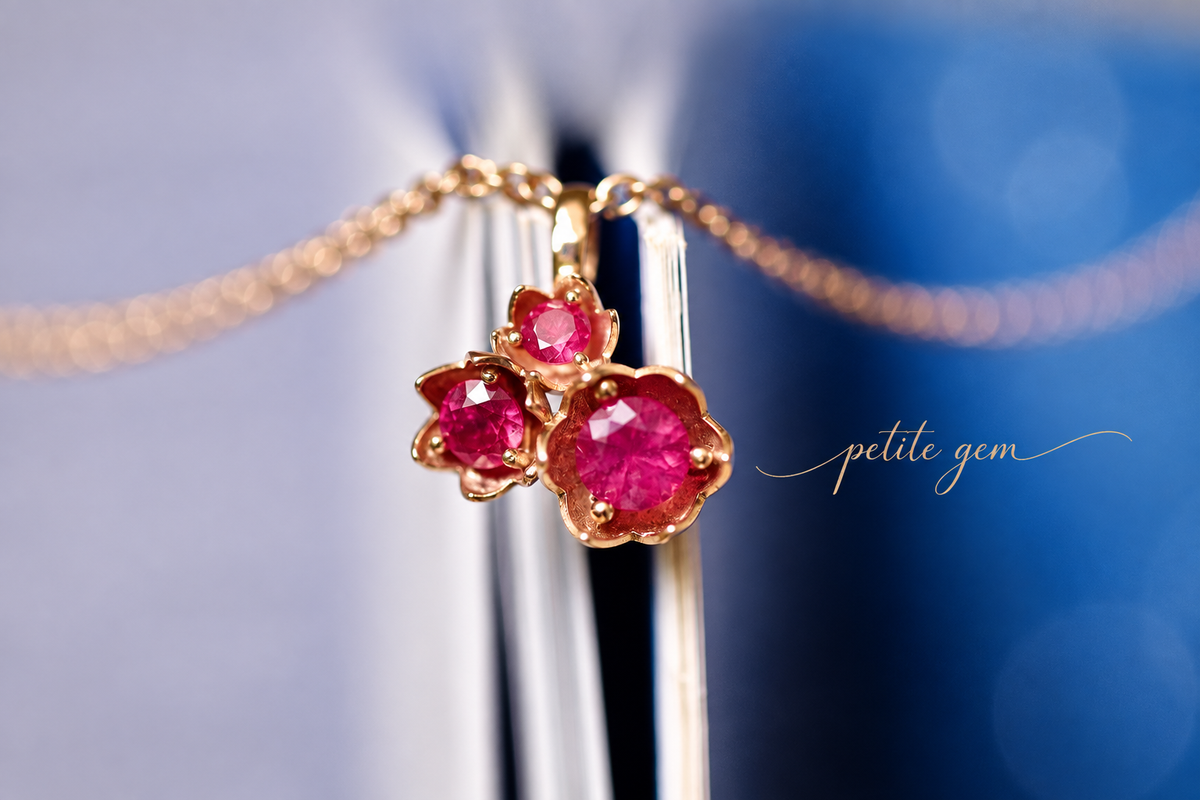 Mặt dây Linh Lan 3 nụ đính ruby hồng đỏ