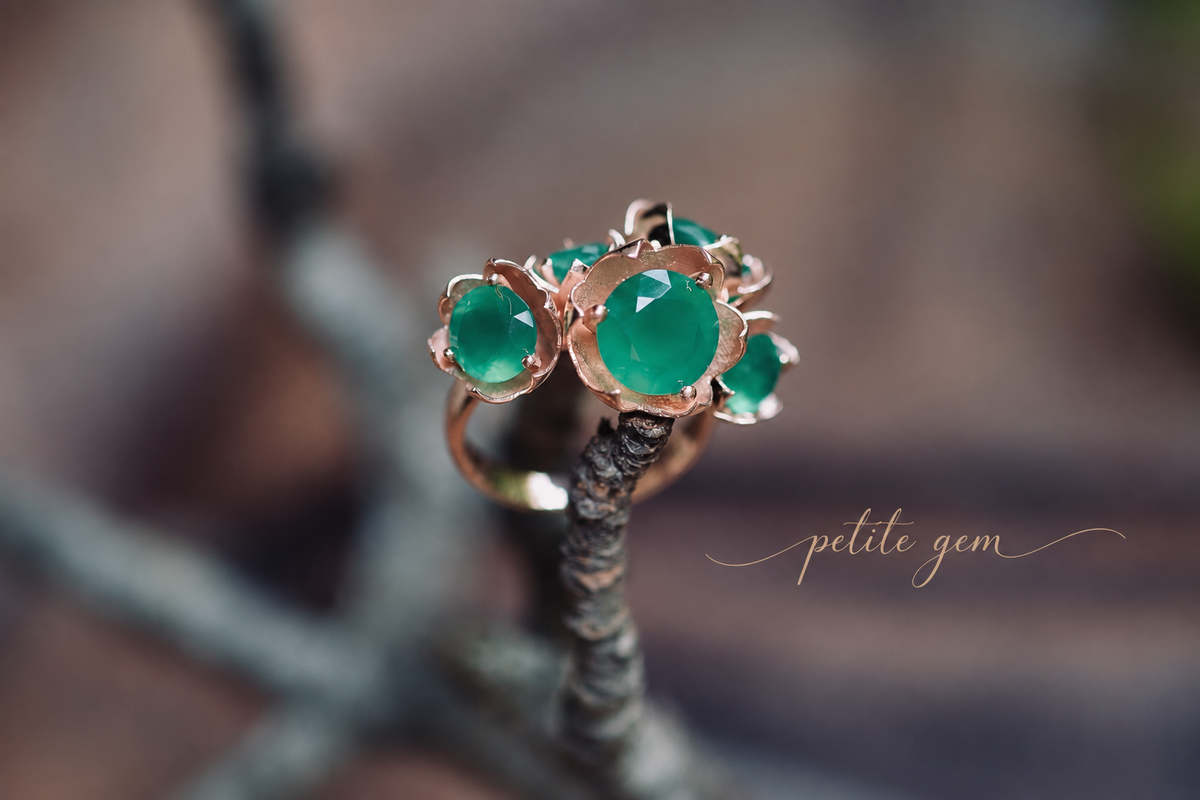 Nhẫn lily of the valley đính chalcedony phiên bản to