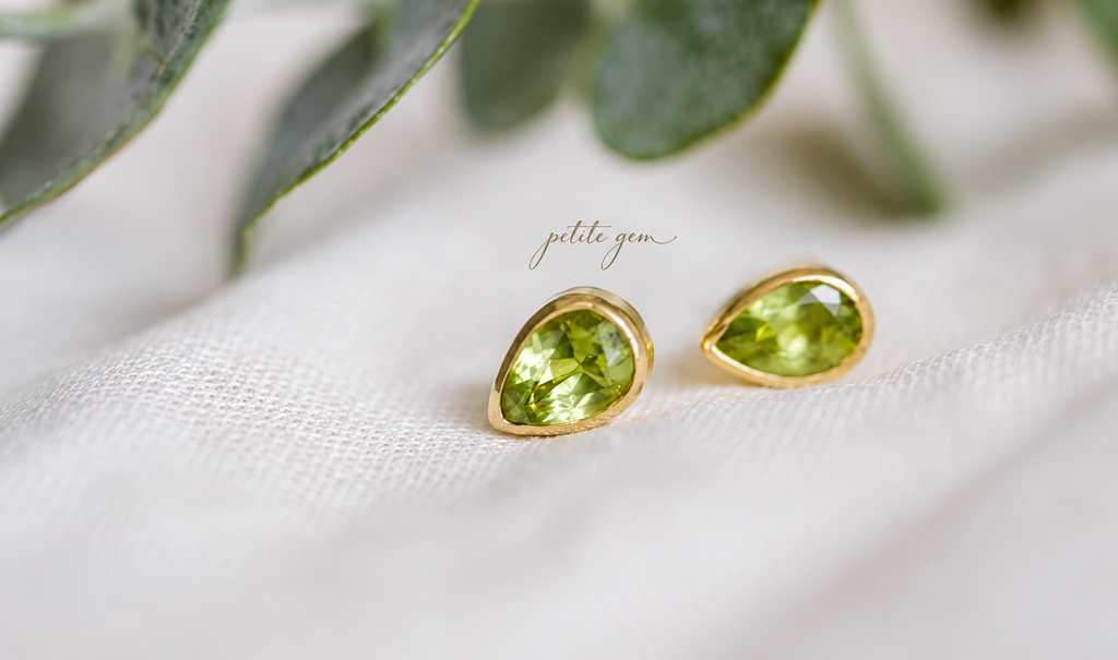 Bông tai giọt nước đính đá peridot 4*6mm