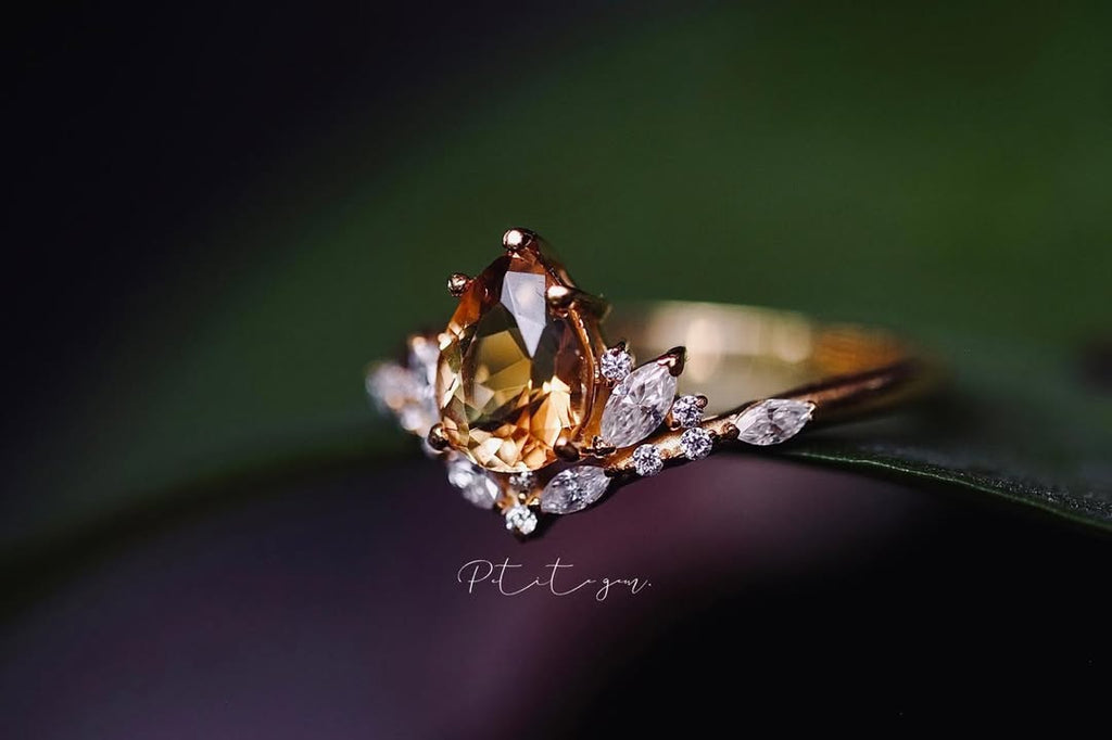 Nhẫn citrine dáng giọt nước