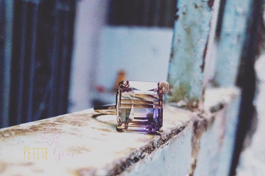 Nhẫn đá ametrine