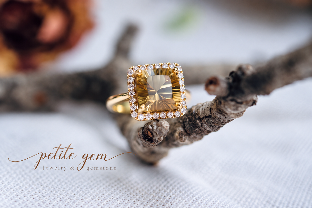 Nhẫn citrine vuông bo góc viền moissanite màu mật ong