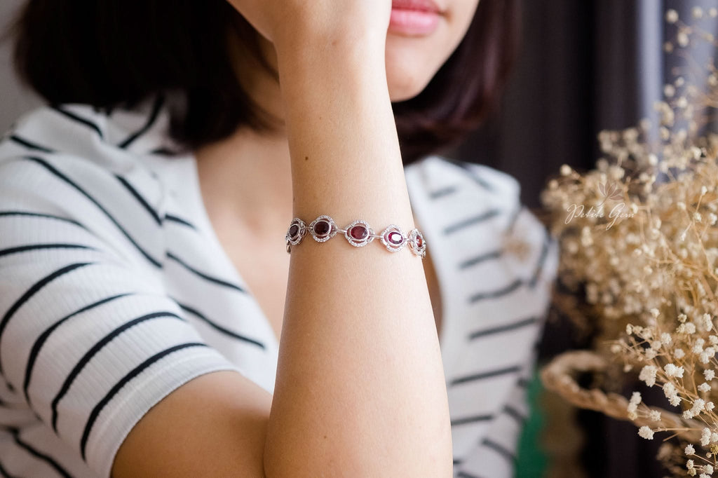 Lắc tay đá garnet oval