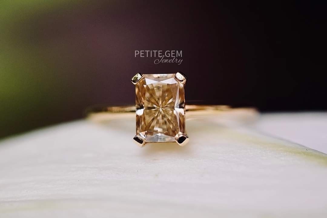 Nhẫn moissanite vàng giác radiant 7*9mm