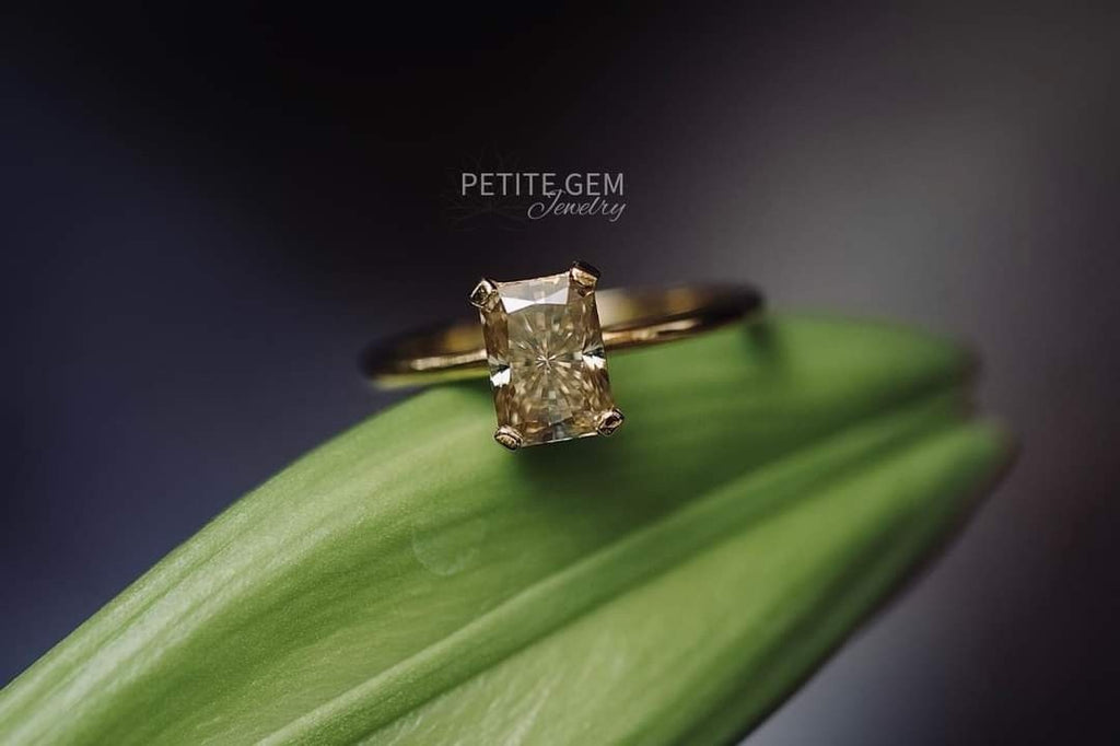 Nhẫn moissanite vàng giác radiant 7*9mm