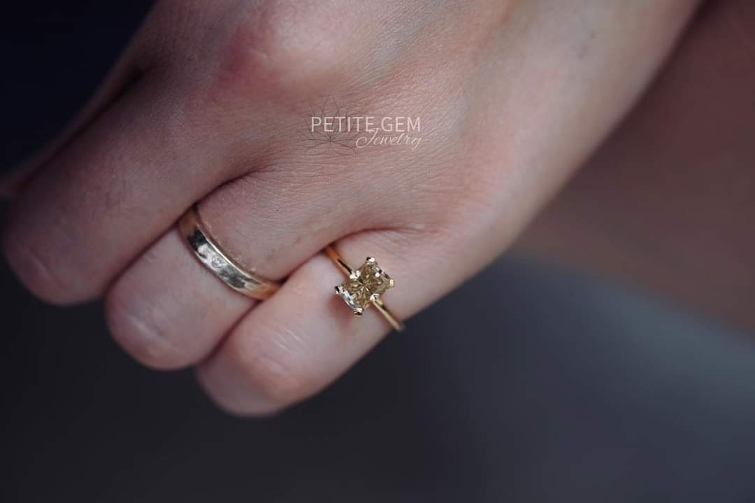 Nhẫn moissanite vàng giác radiant 7*9mm