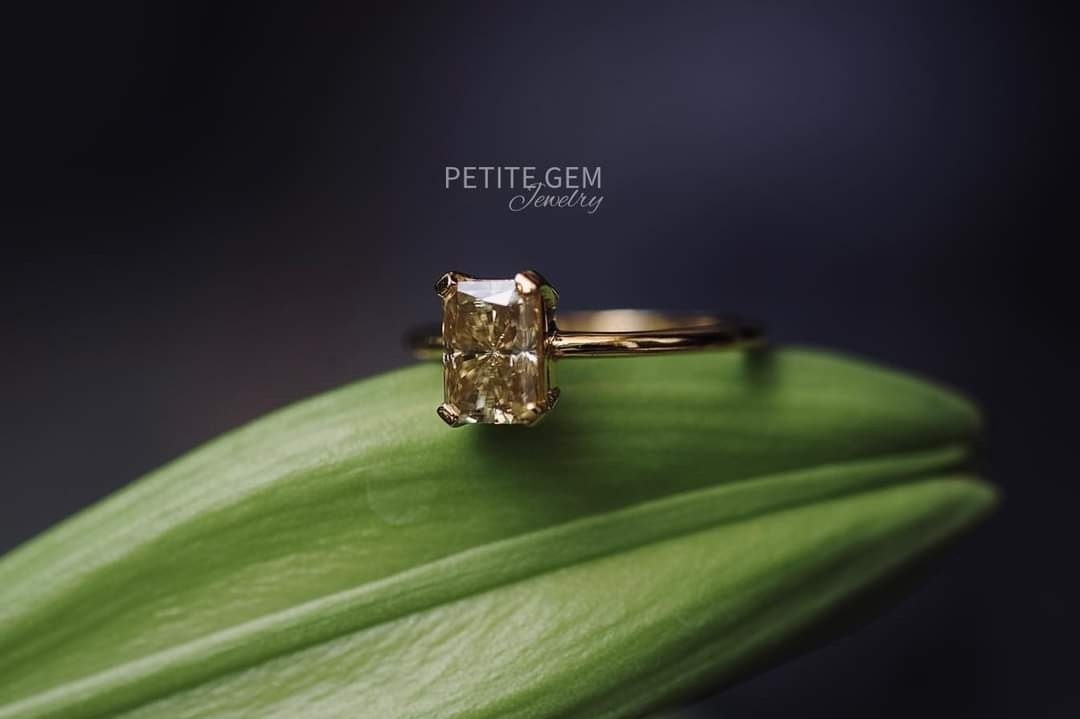 Nhẫn moissanite vàng giác radiant 7*9mm