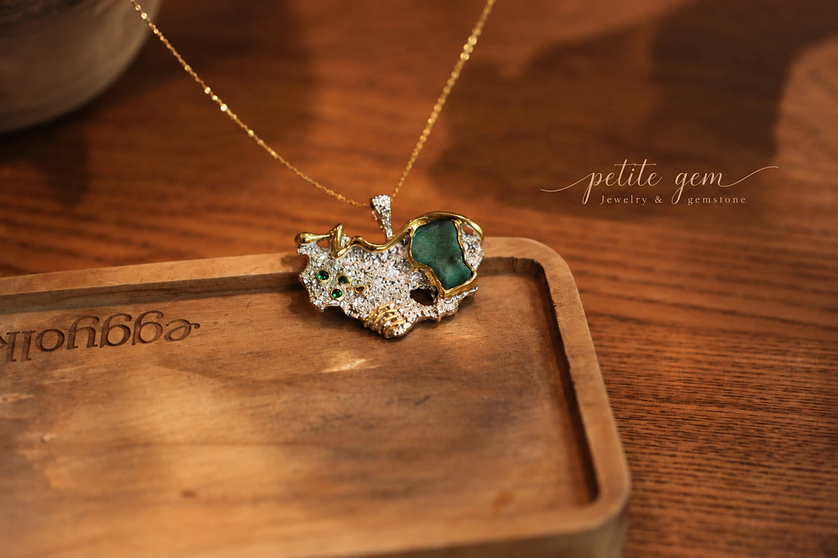 Auris – Dây chuyền emerald thô