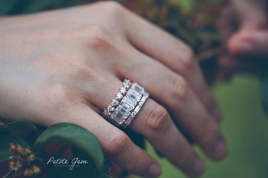 Khói – bộ trang sức moissanite