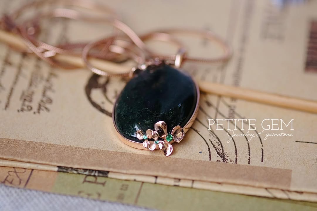 Mặc Nhi – dây chuyền thạch anh rêu oval
