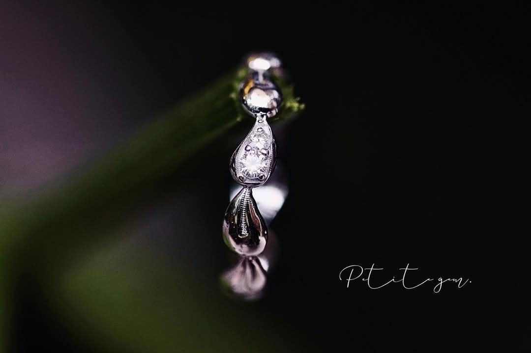 Giọt – Nhẫn giọt ánh vàng