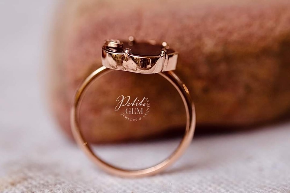 Nhẫn tectit đính moissanite