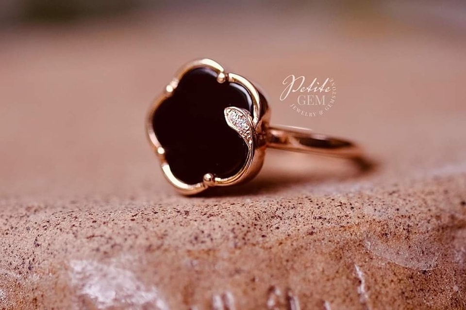 Nhẫn tectit đính moissanite