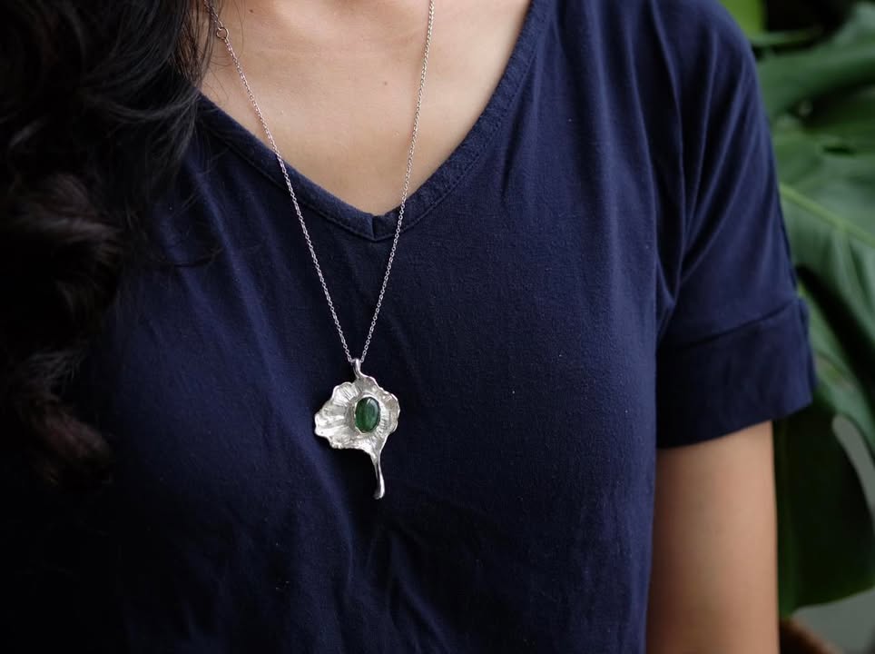 Nhiên – lá sen emerald · Dây chuyền