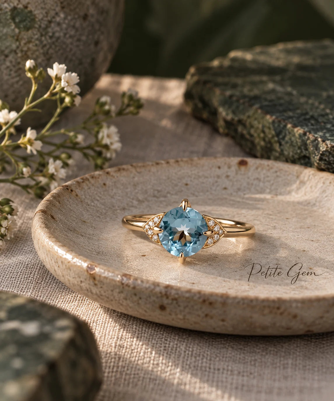 Aster – nhẫn topaz xanh tròn