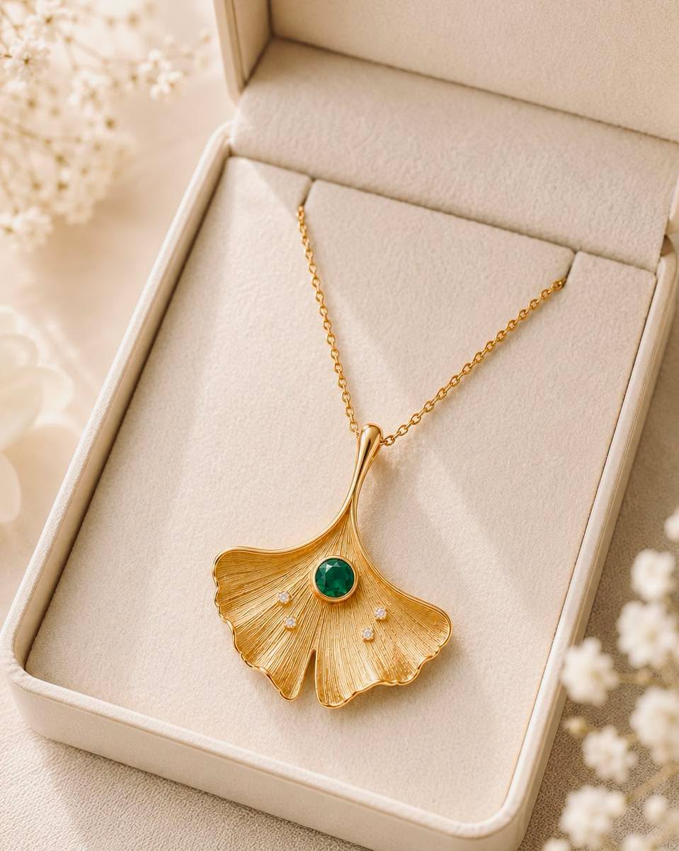 Mặt dây chuyền lá ngân hạnh