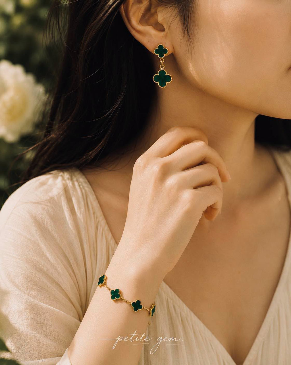 Vòng Tay Cỏ Bốn Lá Chalcedony