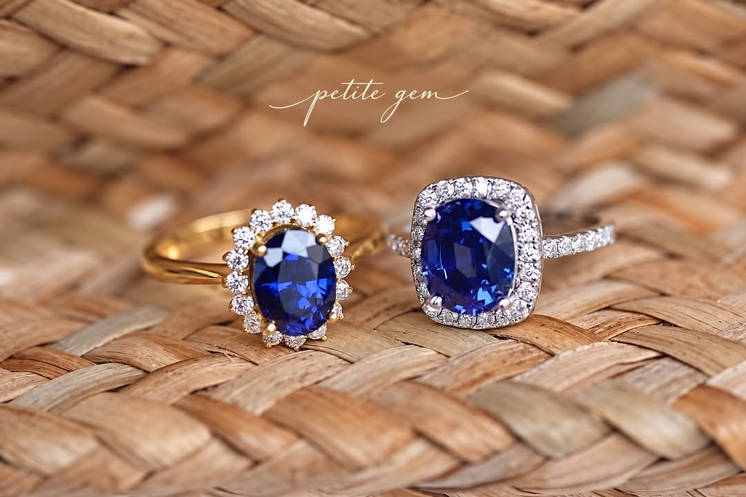 Nhẫn sapphire lab oval xanh đậm viền moissanite