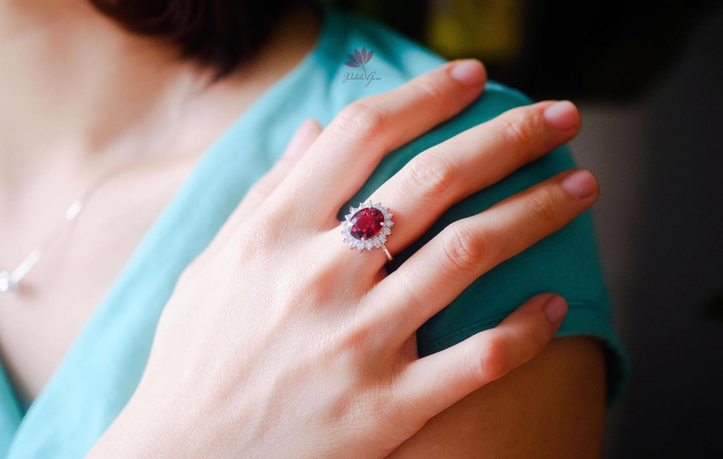 Nhẫn Garnet & Moissanite