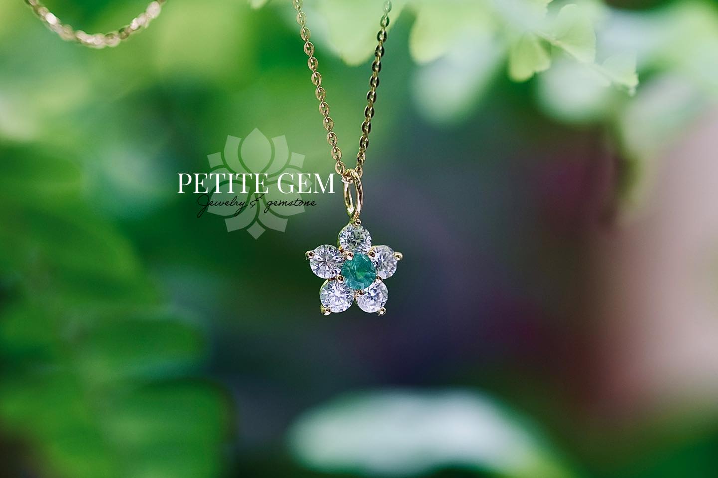 Mặt dây chuyền hoa ngọc lục bảo & moissanite