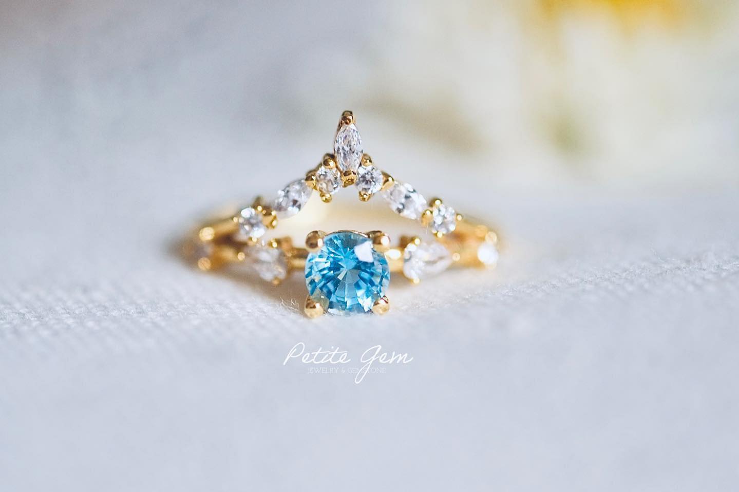Nhẫn vương miện Topaz xanh thiên nhiên – Vàng/Bạc