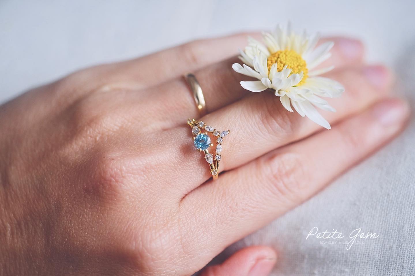 Nhẫn vương miện Topaz xanh thiên nhiên – Vàng/Bạc