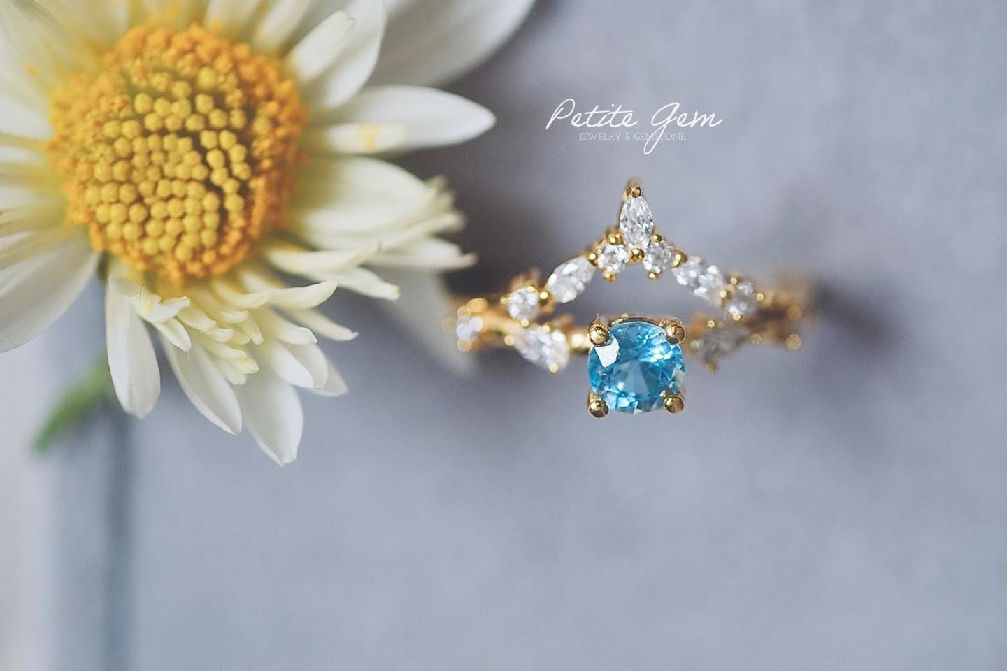 Nhẫn vương miện Topaz xanh thiên nhiên – Vàng/Bạc