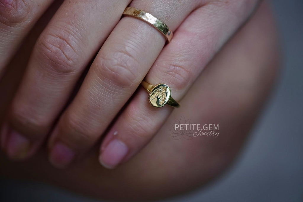 Nhẫn signet khắc chim phượng hoàng - Vàng/bạc
