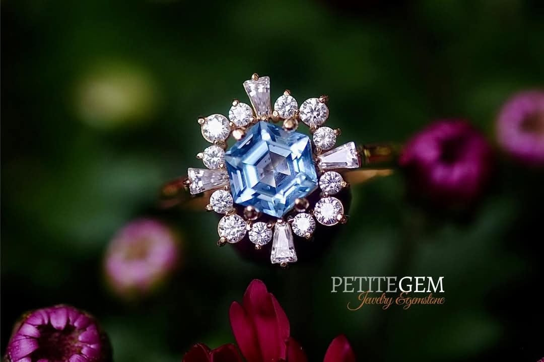 Nhẫn đá topaz xanh