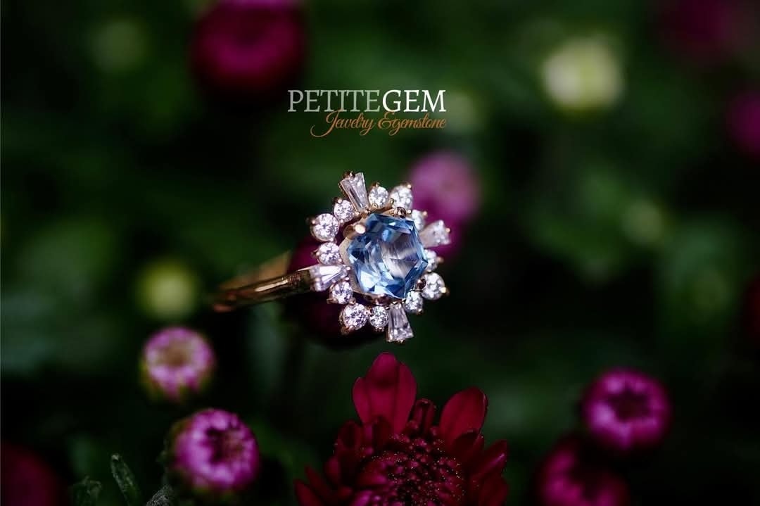 Nhẫn đá topaz xanh
